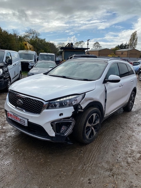 Used Kia Sorento 2015 for sale - 76320640: Photo 2