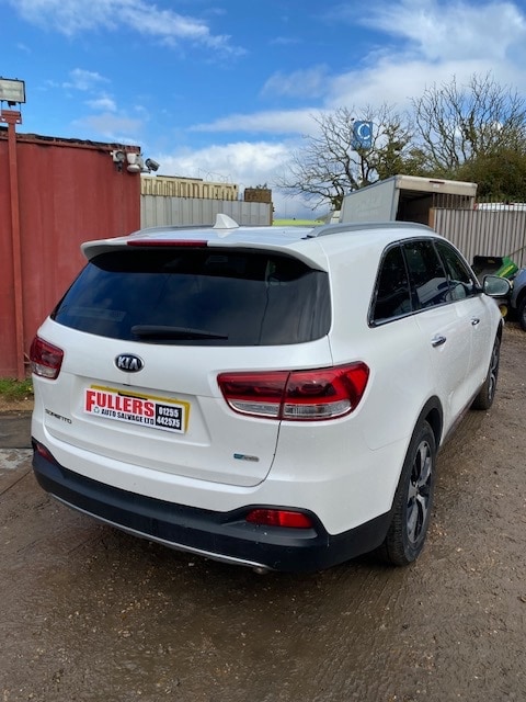 Used Kia Sorento 2015 for sale - 76320640: Photo 3