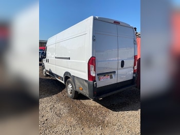 Used Peugeot Boxer 2023 for sale - 77759618: Photo