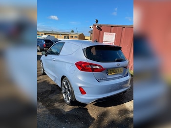 Used Ford Fiesta 2021 for sale - 76035530: Photo 4