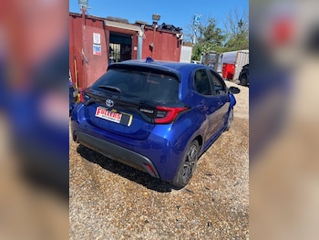 Used Toyota Yaris 2022 for sale - 79151909: Photo