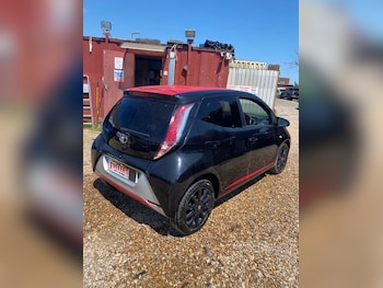 Used Toyota AYGO 2017 for sale - 79151342: Photo