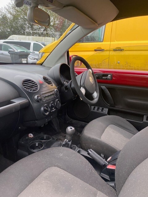 Used Volkswagen Beetle 2009 for sale - 77487074: Photo 6