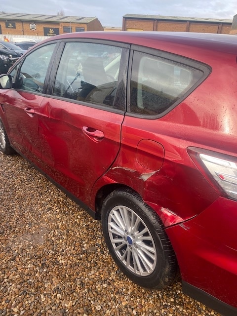 Used Ford S-Max 2015 for sale - 77487331: Photo 8