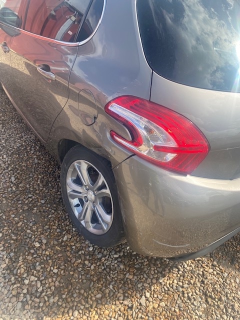 Used Peugeot 208 2013 for sale - 78065535: Photo 5