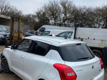 Used Suzuki Swift 2024 for sale - 74126381: Photo