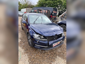 Used Volkswagen Golf 2019 for sale - 78540751: Photo