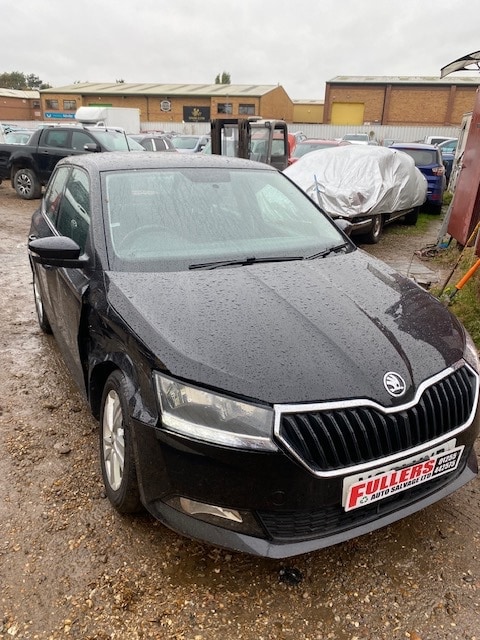 Used Skoda Fabia 2021 for sale - 76157769: Photo 2