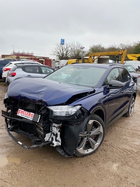 Used Audi Q4 e-tron 2023 for sale - 77501237: Photo 2