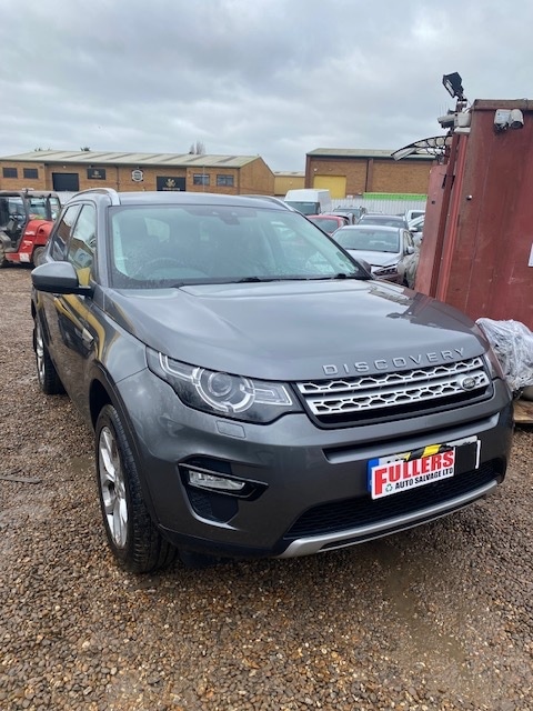 Used Land Rover Discovery Sport 2015 for sale - 77629158: Photo 2