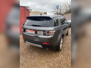 Used Land Rover Discovery Sport 2015 for sale - 77629158: Photo
