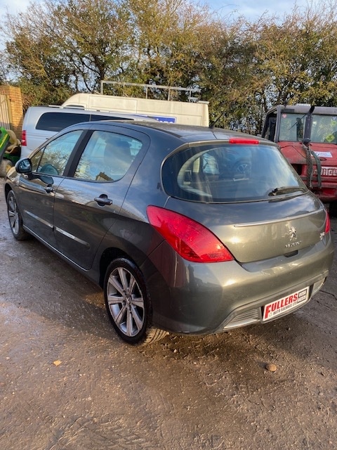 Used Peugeot 308 2011 for sale - 76637848: Photo 5