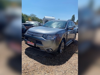 Used Mitsubishi Outlander 2015 for sale - 79151461: Photo