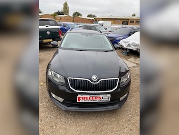 Used Skoda Octavia 2014 for sale - 76264282: Photo 2