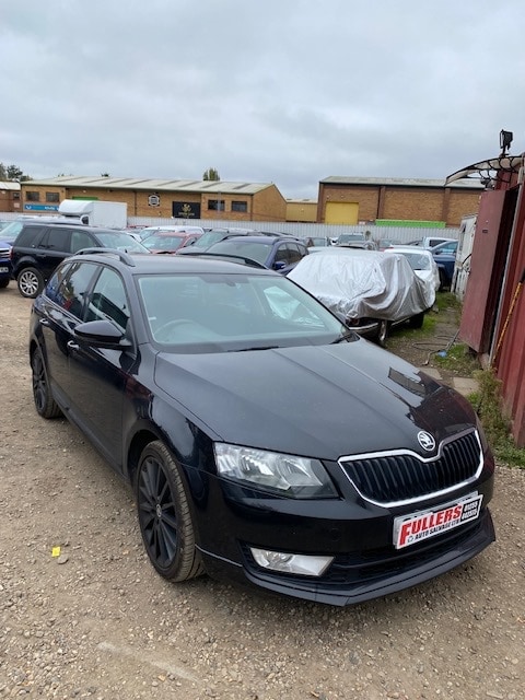 Used Skoda Octavia 2014 for sale - 76264282: Photo 3