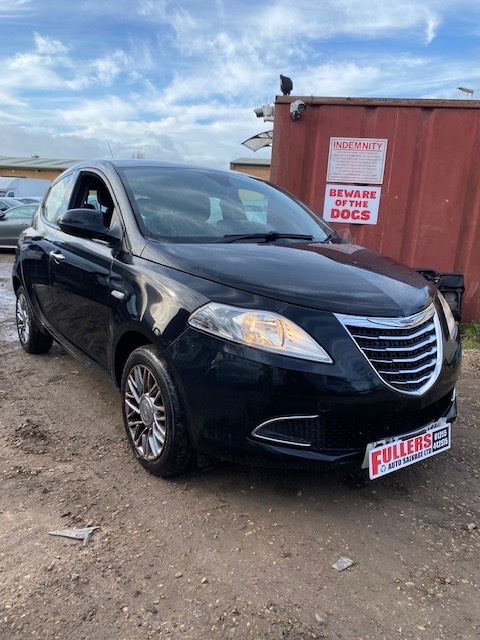 Used Chrysler Ypsilon 2012 for sale - 76565923: Photo 1