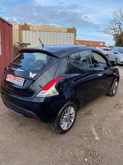 Used Chrysler Ypsilon 2012 for sale - 76565923: Photo 3
