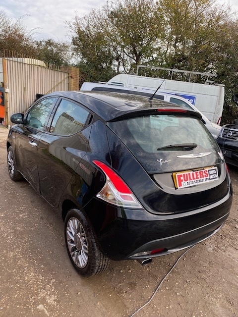 Used Chrysler Ypsilon 2012 for sale - 76565923: Photo 4