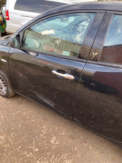 Used Chrysler Ypsilon 2012 for sale - 76565923: Photo 6