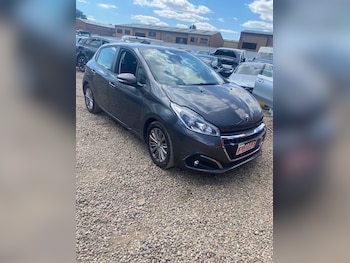 Used Peugeot 208 2018 for sale - 79331807: Photo