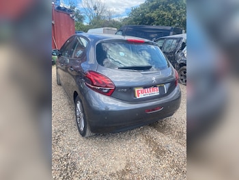 Used Peugeot 208 2018 for sale - 79331807: Photo