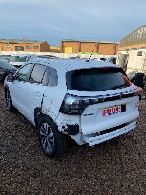 Used Suzuki SX4 S-Cross 2024 for sale - 76968533: Photo 4