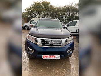 Used Nissan Navara 2017 for sale - 76309620: Photo