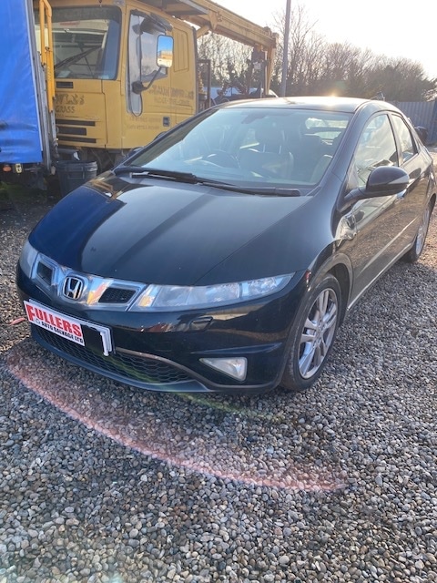 Used Honda Civic 2010 for sale - 76946127: Photo 3
