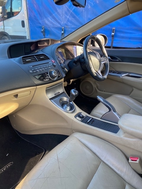 Used Honda Civic 2010 for sale - 76946127: Photo 7