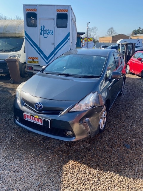 Used Toyota Prius+ 2013 for sale - 77945518: Photo 3