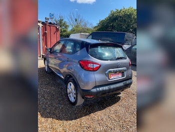 Used Renault Captur 2016 for sale - 79260970: Photo