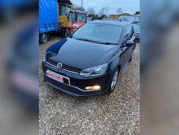 Used Volkswagen Polo 2017 for sale - 77034439: Photo
