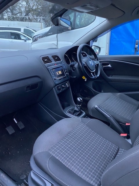 Used Volkswagen Polo 2017 for sale - 77034439: Photo 6