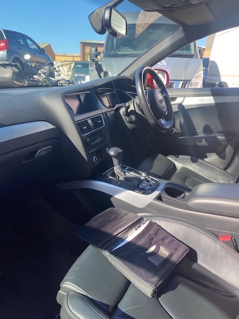 Used Audi A4 2015 for sale - 77931373: Photo 5