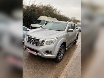 Nissan - Navara