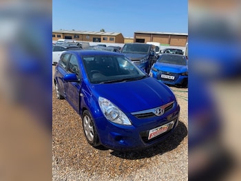 Used Hyundai i20 2010 for sale - 79228568: Photo