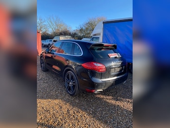 Used Porsche Cayenne 2012 for sale - 77207728: Photo