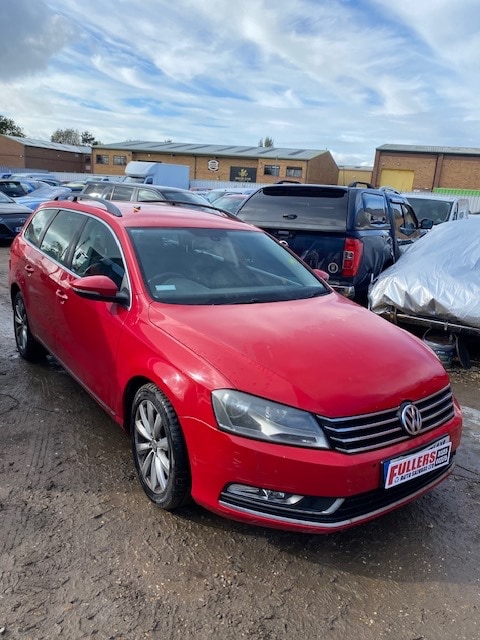 Used Volkswagen Passat 2012 for sale - 76330141: Photo 3