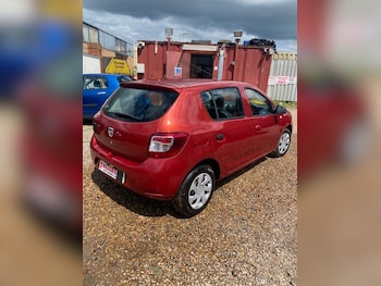 Used Dacia Sandero 2013 for sale - 78914991: Photo