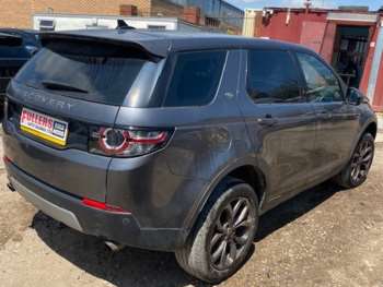Used Land Rover Discovery Sport 2015 for sale - 75043401: Photo