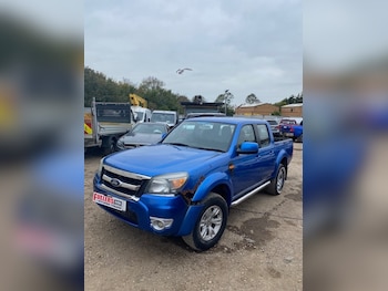 2011 (61) - Pick Up Double Cab Thunder 2.5 TDCi 4WD DAMAGED REPAIRABLE SALVAGE