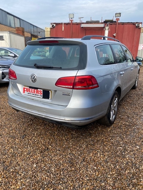 Used Volkswagen Passat 2011 for sale - 77271890: Photo 4