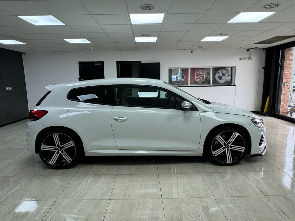Used Volkswagen Scirocco 2015 for sale - 76266565: Photo 2