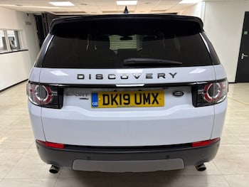 Used Land Rover Discovery Sport 2019 for sale - 78017922: Photo