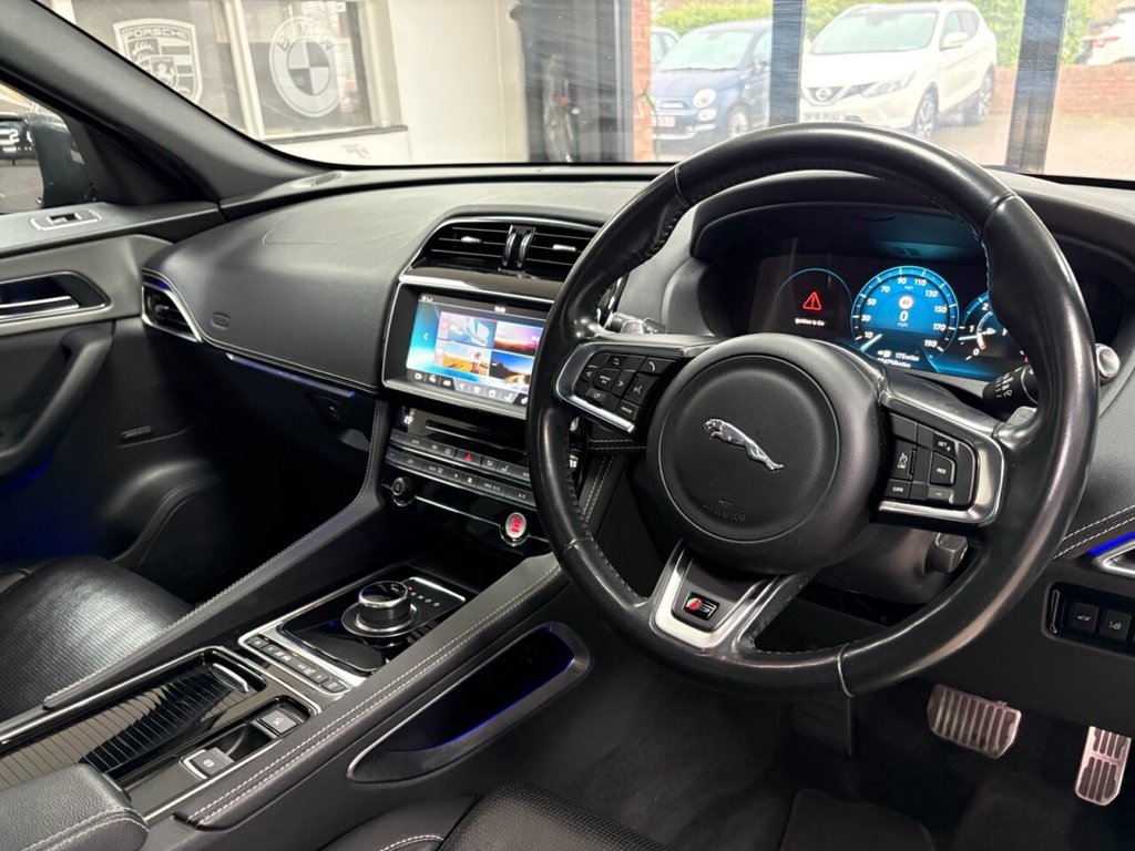 Used Jaguar F-Pace 2016 for sale - 78124191: Photo 16