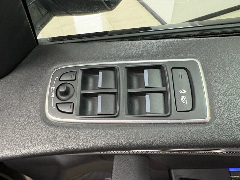 Used Jaguar F-Pace 2016 for sale - 78124191: Photo 22