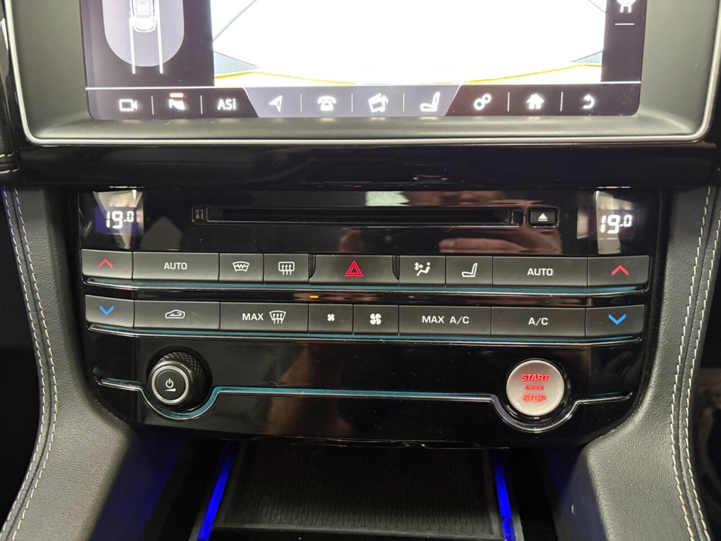 Used Jaguar F-Pace 2016 for sale - 78124191: Photo 34