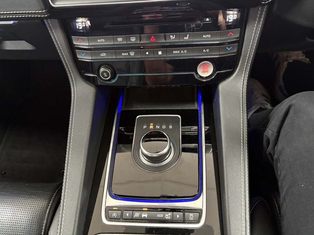 Used Jaguar F-Pace 2016 for sale - 78124191: Photo 35