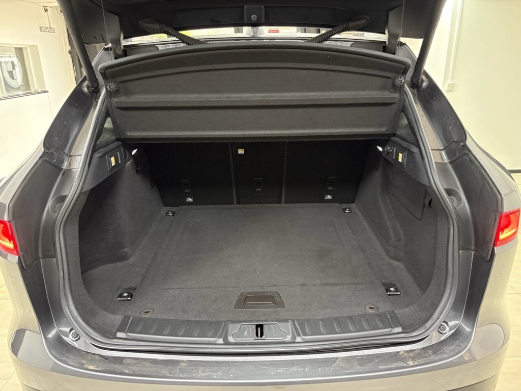 Used Jaguar F-Pace 2016 for sale - 78124191: Photo 36