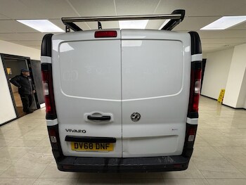 Used Vauxhall Vivaro 2018 for sale - 77821070: Photo